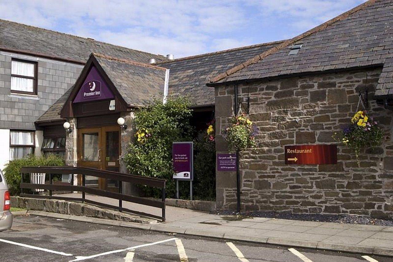 Premier Inn Dundee West Экстерьер фото
