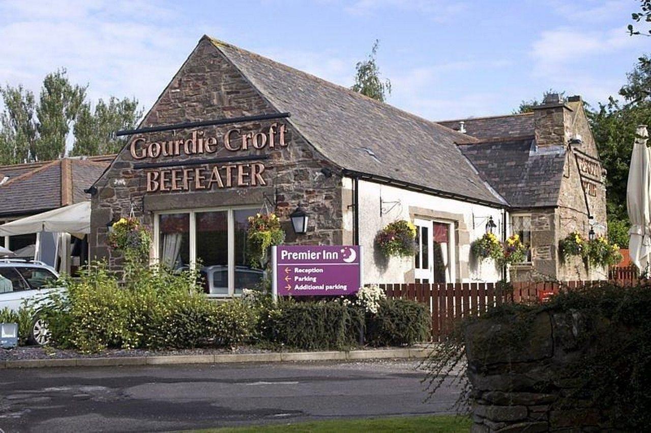 Premier Inn Dundee West Экстерьер фото